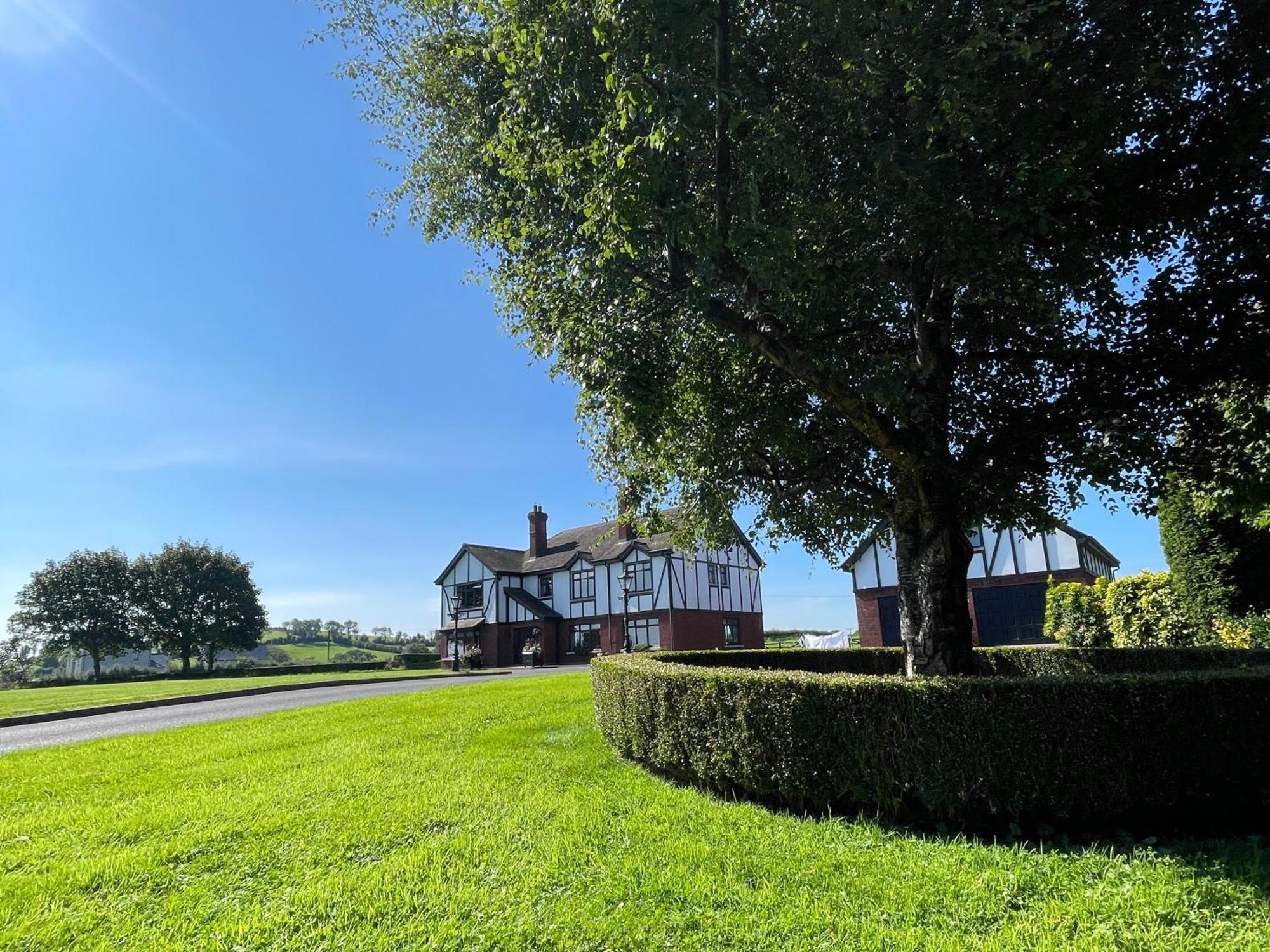 Greenfields Country House Latton Esterno foto